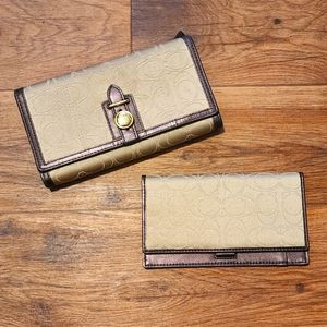 VINTAGE Authentic Coach wallet with checkbook insert